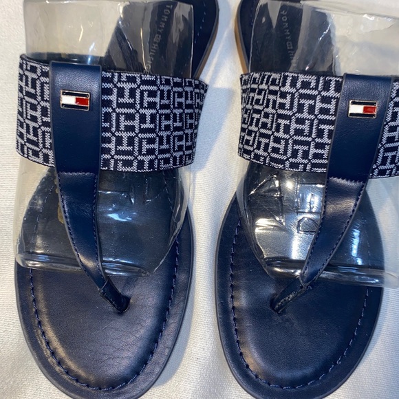 Tommy Hilfiger Shoes - Tommy Hilfiger Women’s Sandals Black Size 8